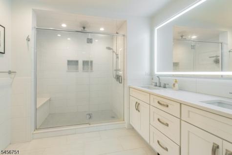 6 Lauri Drive Florham Park NJ 07932