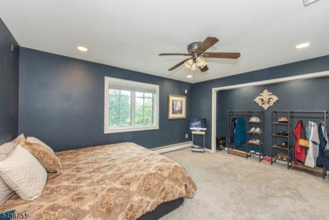 6 Lauri Drive Florham Park NJ 07932