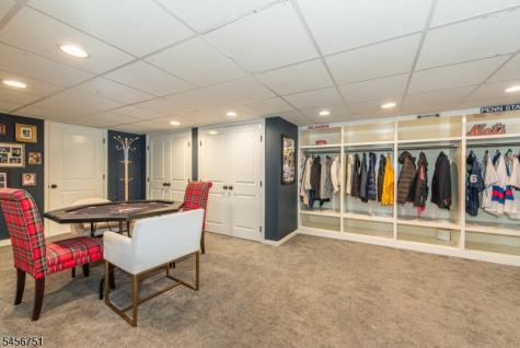 6 Lauri Drive Florham Park NJ 07932