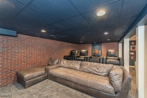 6 Lauri Drive Florham Park NJ 07932