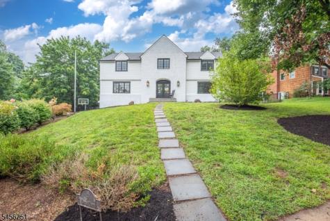 6 Lauri Drive Florham Park NJ 07932