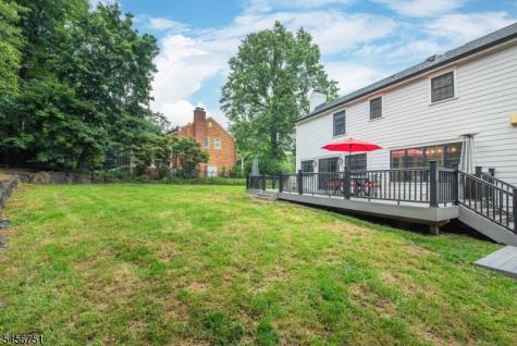 6 Lauri Drive Florham Park NJ 07932