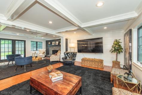 6 Lauri Drive Florham Park NJ 07932