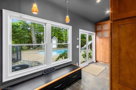 22 Hawthorn Drive Roxbury NJ 07876