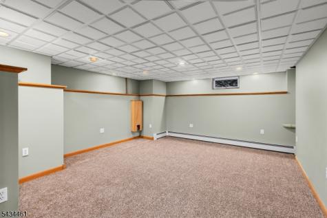 22 Hawthorn Drive Roxbury NJ 07876