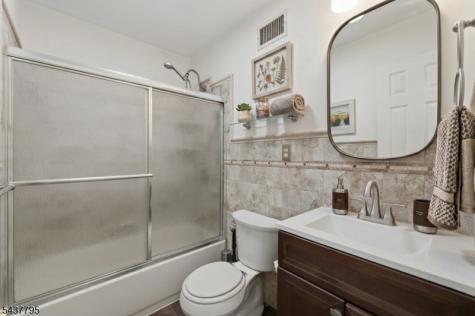 81 Hudson Avenue Ridgefield Park Village NJ 07660