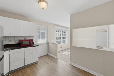 81 Hudson Avenue Ridgefield Park Village NJ 07660