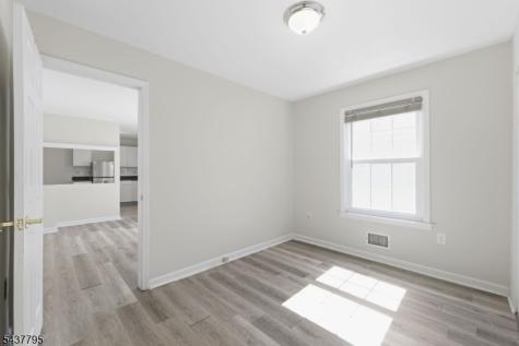 81 Hudson Avenue Ridgefield Park Village NJ 07660
