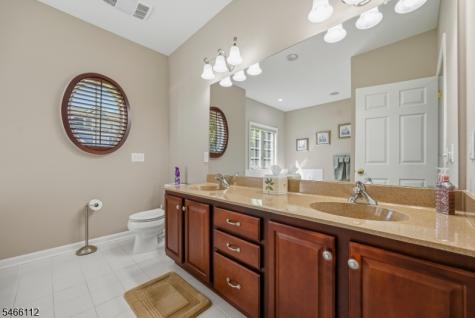 9 Coventry Road Hardyston NJ 07419