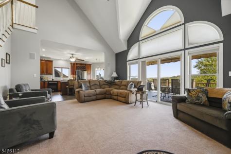 9 Coventry Road Hardyston NJ 07419