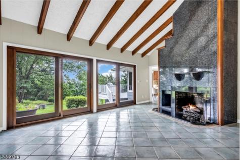 44 Hillcrest Road Bridgewater NJ 08836