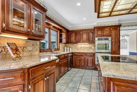 44 Hillcrest Road Bridgewater NJ 08836