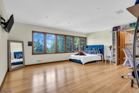44 Hillcrest Road Bridgewater NJ 08836