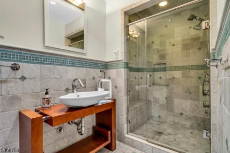 44 Hillcrest Road Bridgewater NJ 08836
