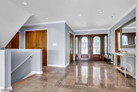 44 Hillcrest Road Bridgewater NJ 08836