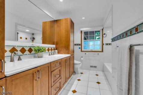 44 Hillcrest Road Bridgewater NJ 08836