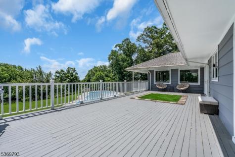 44 Hillcrest Road Bridgewater NJ 08836