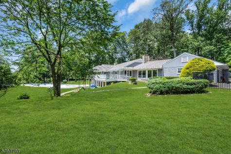 44 Hillcrest Road Bridgewater NJ 08836