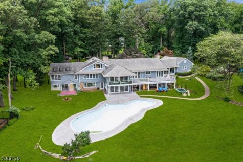 44 Hillcrest Road Bridgewater NJ 08836