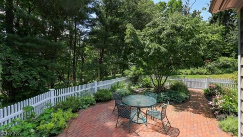 35 Rolling Hill Road Bernardsville NJ 07924