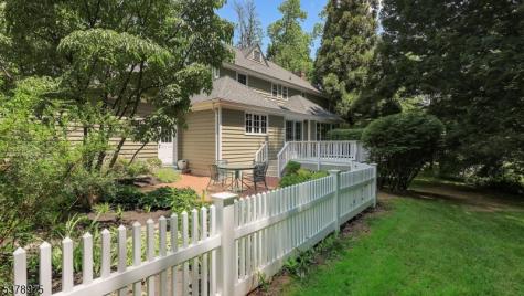 35 Rolling Hill Road Bernardsville NJ 07924