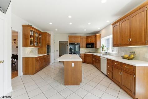 19 Allerton Road Clinton NJ 08833