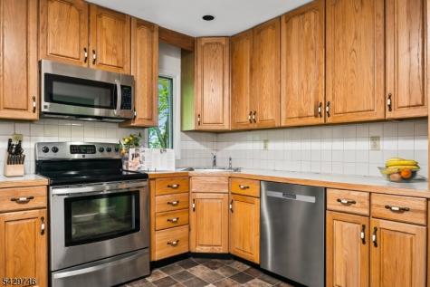 200 Pleasant Plains Road Long Hill NJ 07980