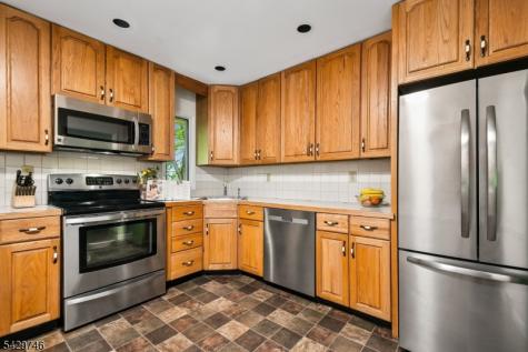 200 Pleasant Plains Road Long Hill NJ 07980