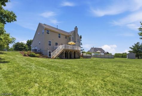 28 Music Mountain Boulevard West Amwell NJ 08530