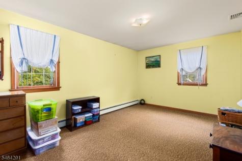 183 Eyland Avenue Roxbury NJ 07876