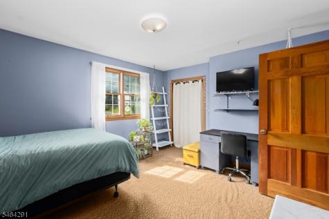 183 Eyland Avenue Roxbury NJ 07876