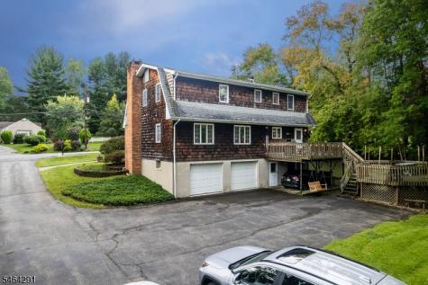 183 Eyland Avenue Roxbury NJ 07876
