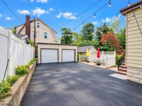 93 Midland Avenue East Orange NJ 07017