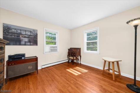 16 Abbott Court Flemington NJ 08822