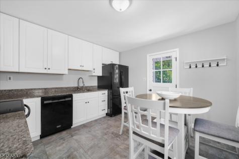 16 Abbott Court Flemington NJ 08822