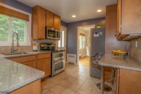 14 Meadowbrook Lane Piscataway NJ 08854