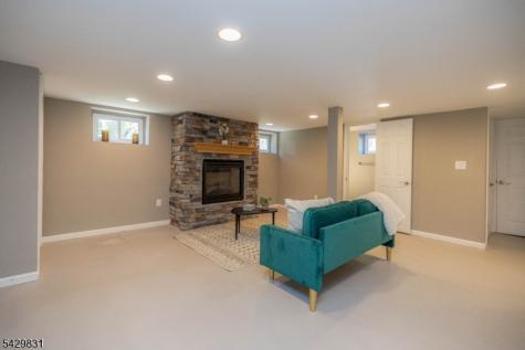 14 Meadowbrook Lane Piscataway NJ 08854