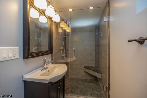 14 Meadowbrook Lane Piscataway NJ 08854
