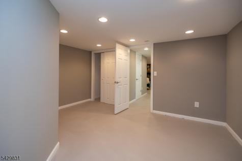 14 Meadowbrook Lane Piscataway NJ 08854