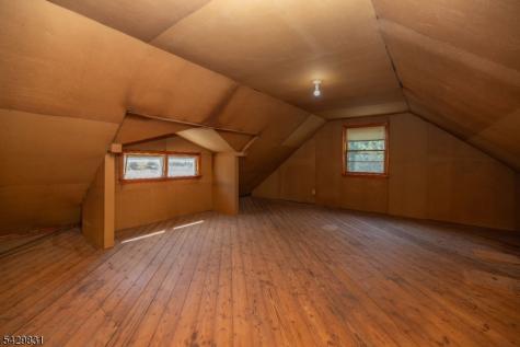 14 Meadowbrook Lane Piscataway NJ 08854