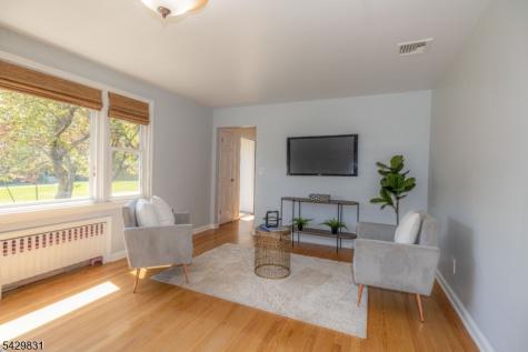 14 Meadowbrook Lane Piscataway NJ 08854