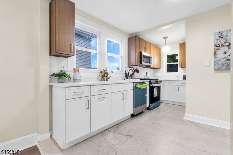 209 S Michigan Avenue Kenilworth NJ 07033