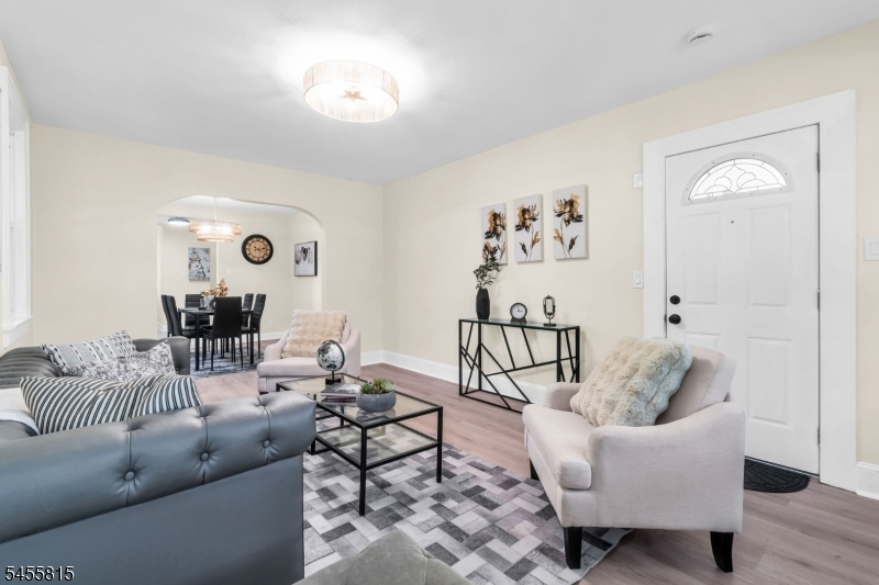 209 S Michigan Avenue Kenilworth NJ 07033