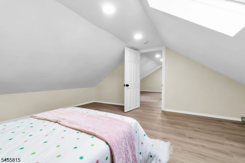 209 S Michigan Avenue Kenilworth NJ 07033