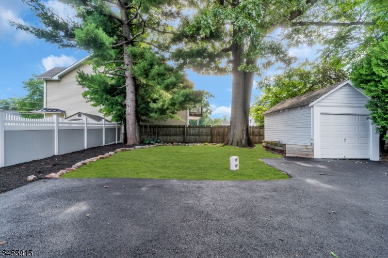 209 S Michigan Avenue Kenilworth NJ 07033
