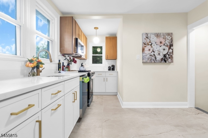 209 S Michigan Avenue Kenilworth NJ 07033