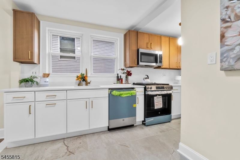 209 S Michigan Avenue Kenilworth NJ 07033