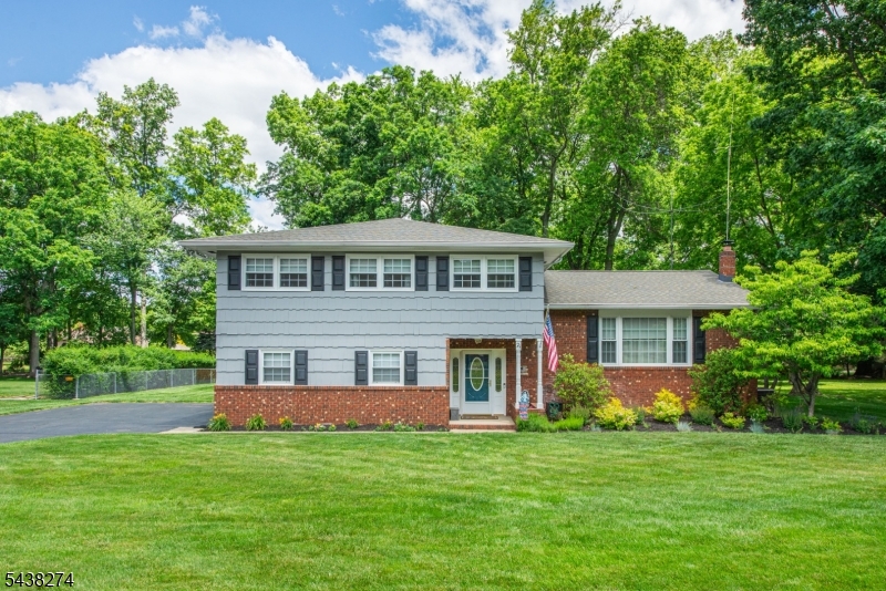 21 Whitegate Road Roxbury NJ 07876