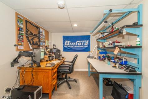 21 Whitegate Road Roxbury NJ 07876