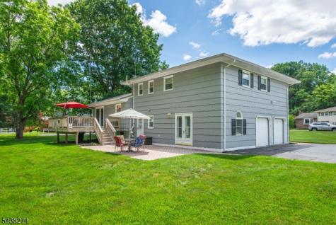 21 Whitegate Road Roxbury NJ 07876
